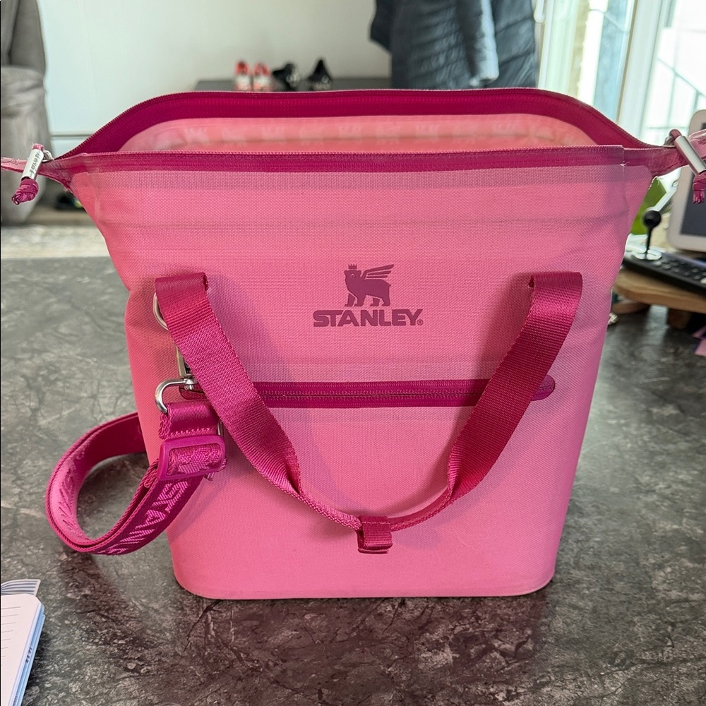 Stanley Pink Cooler Lunch Bag